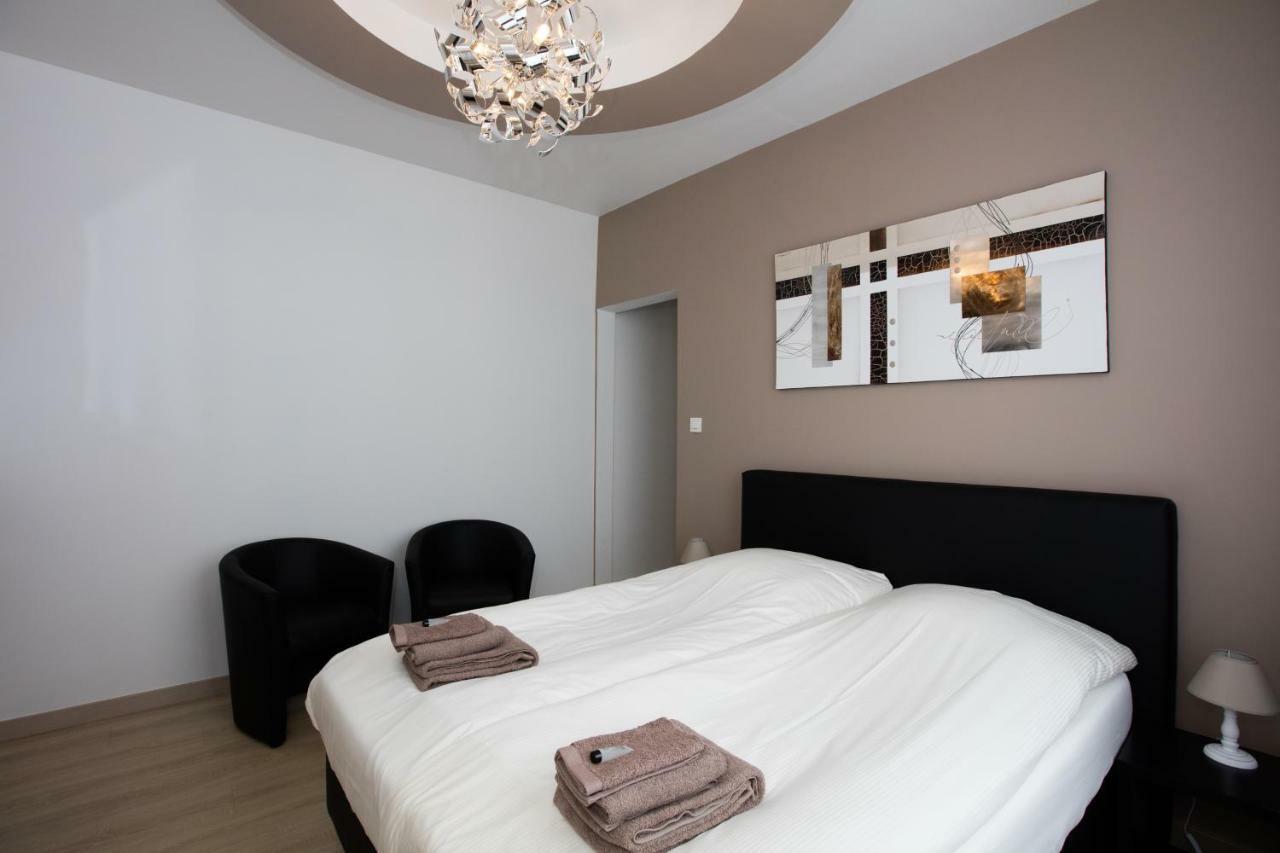 예페르 Elysian B&B 외부 사진